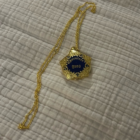 Chocolate frog watch - Picture 1 of 4